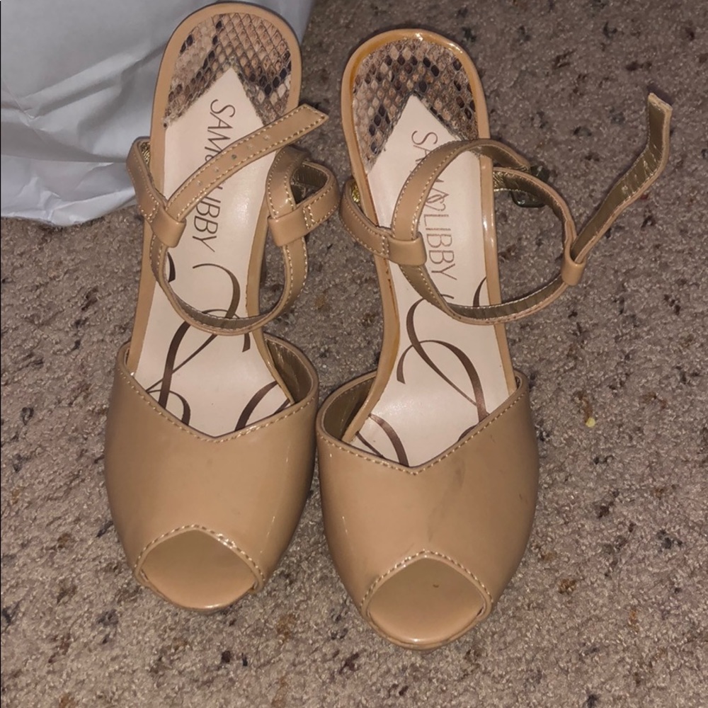 Target heels - Picture 4 of 4